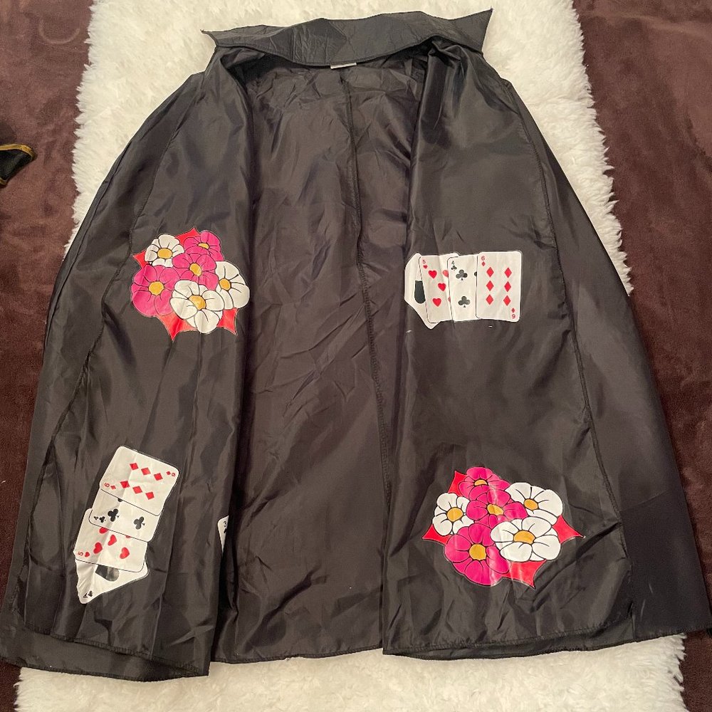 Magician Cape Magic Act Boys Girls Adults Card Tricks Performer